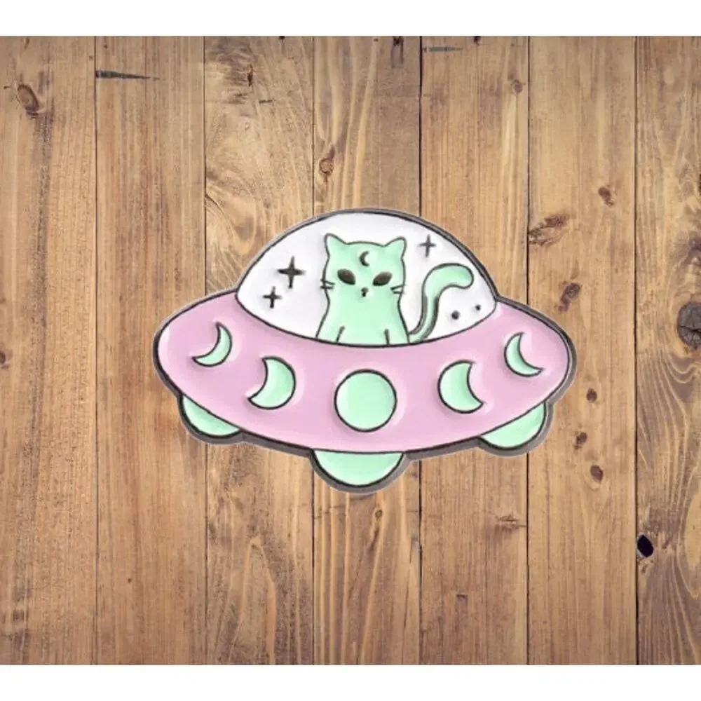 Space Cat Alien Cat Enamel Pins 311